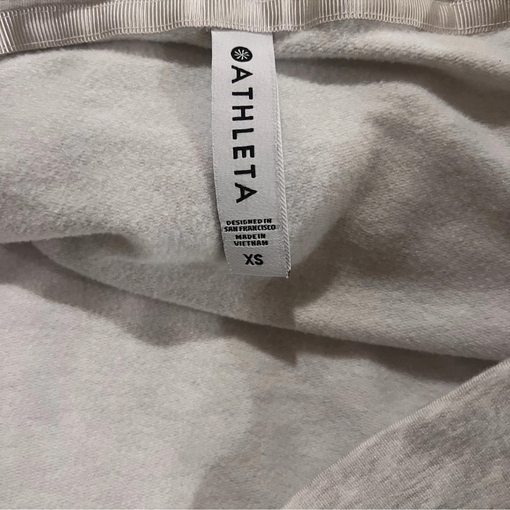 Athleta Purana Wrap Sweatshirt Hoodie Light Gray Heather Long Sleeve XS - Picture 6 of 9